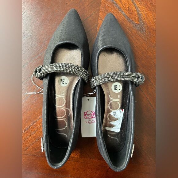 NEW Sugar Women's Lingo Pointed Toe Rhinestone Flats
SIZE 7.5 - Picture 2 of 4